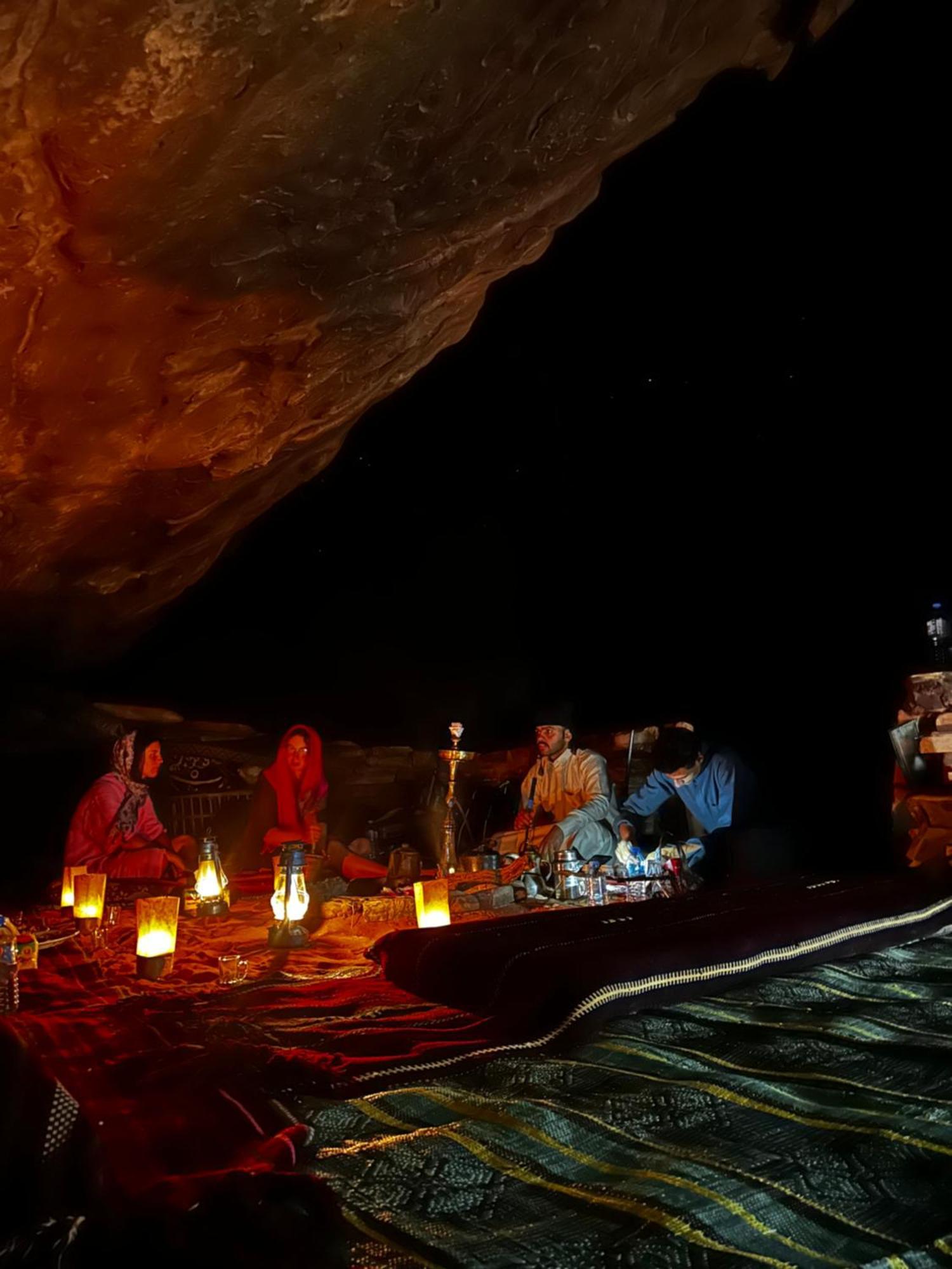 Wadi Rum Cave Camping Ngoại thất bức ảnh